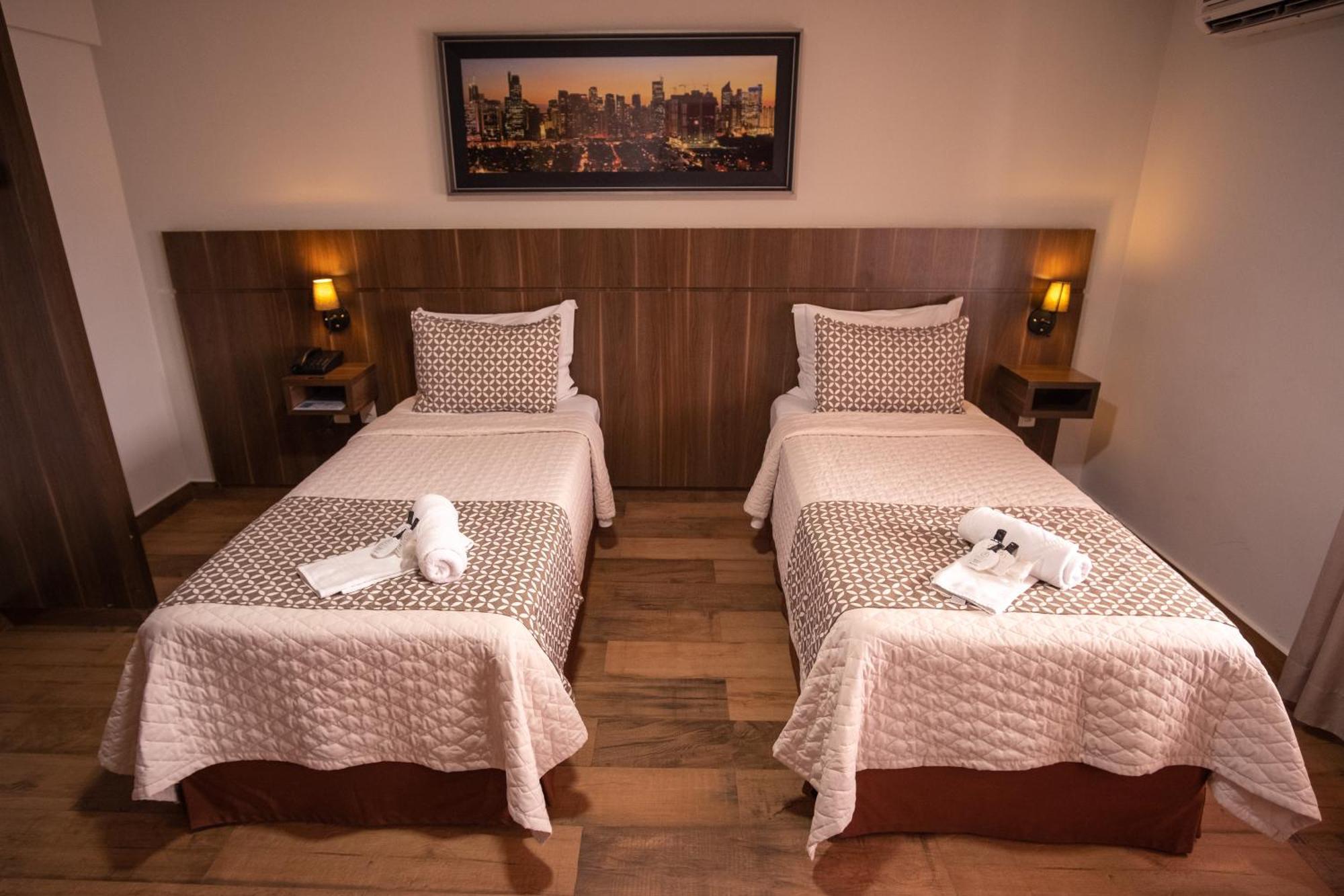 Padom Business Hotel Bragança Paulista Exteriér fotografie