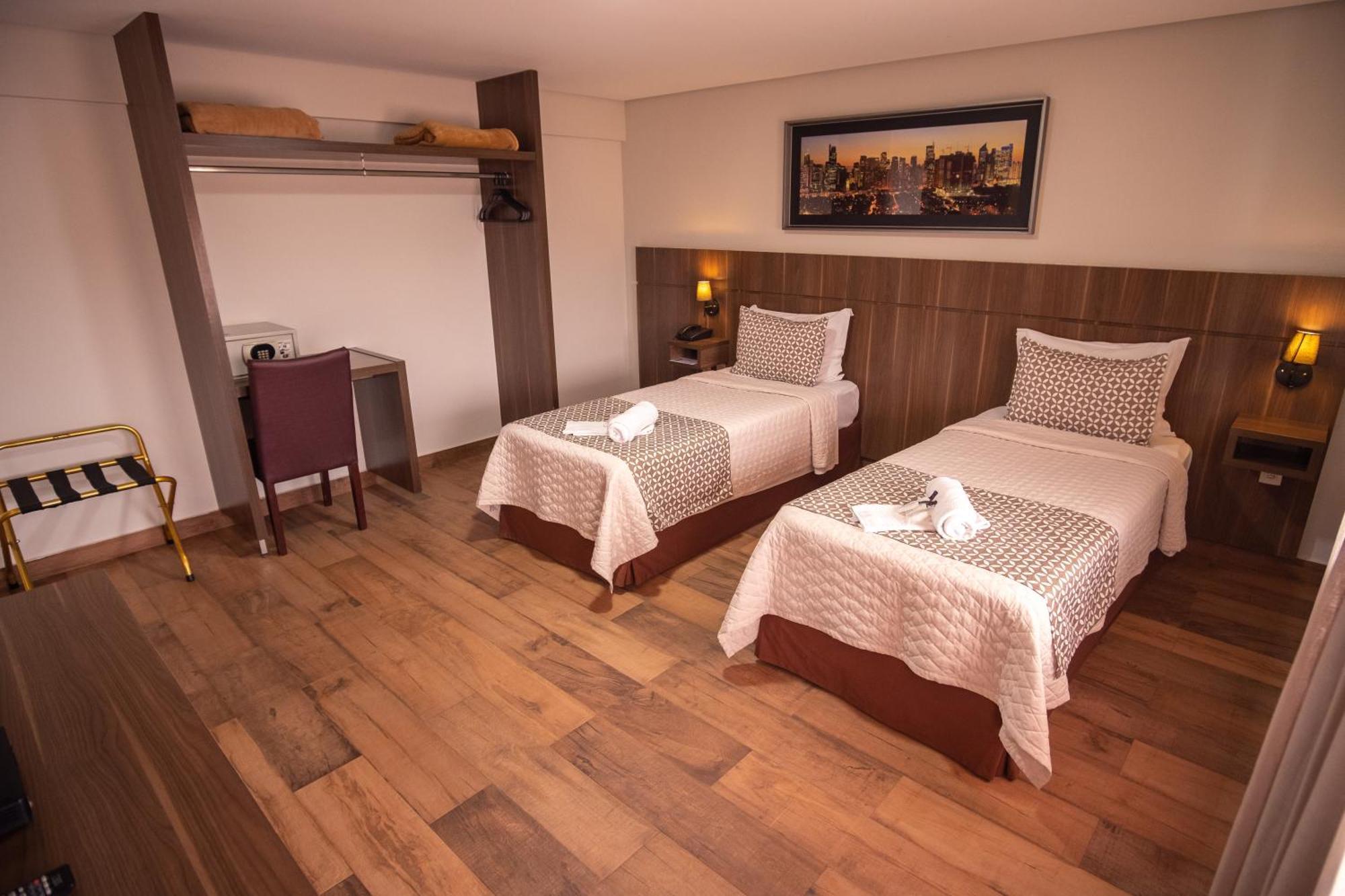 Padom Business Hotel Bragança Paulista Exteriér fotografie