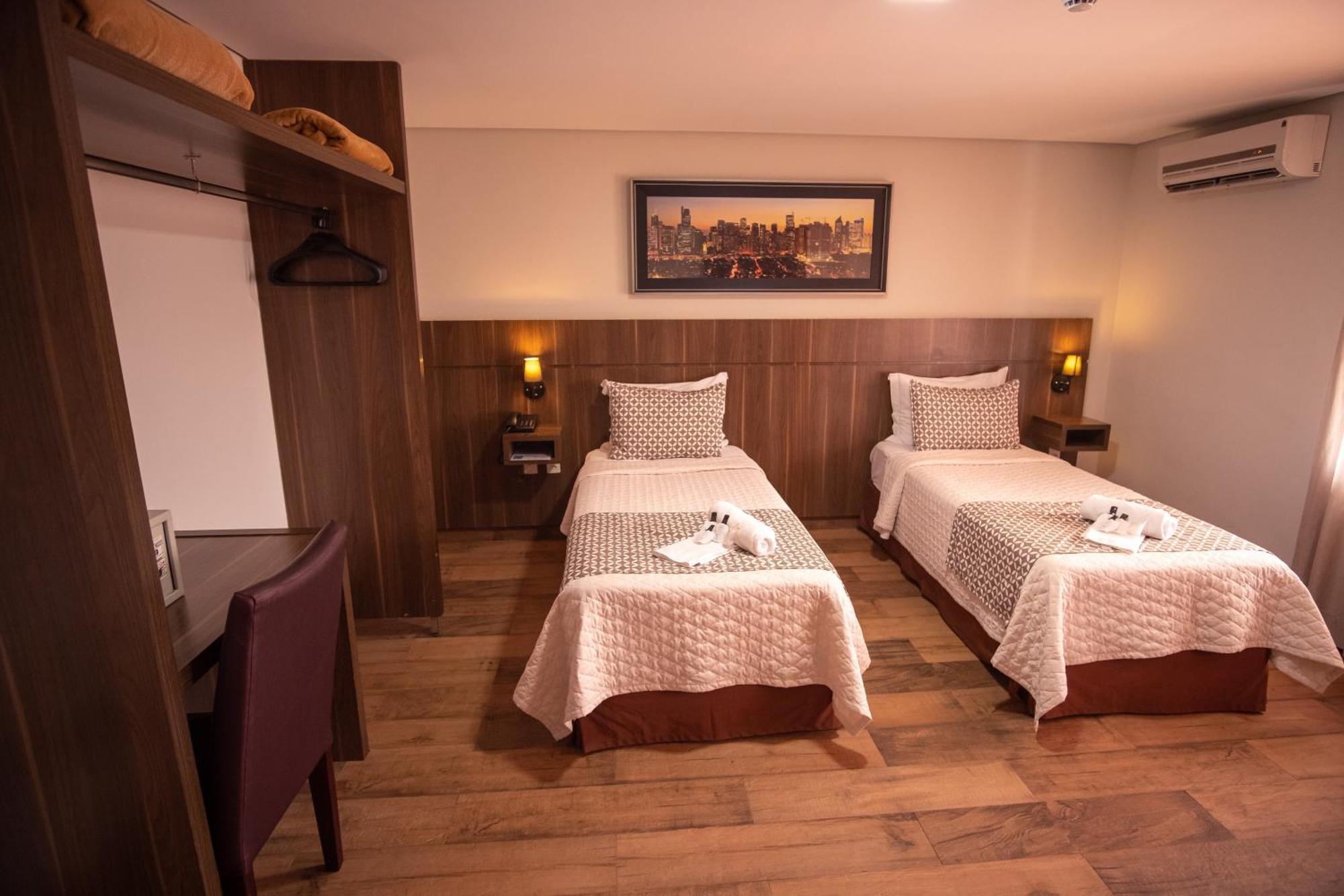 Padom Business Hotel Bragança Paulista Exteriér fotografie