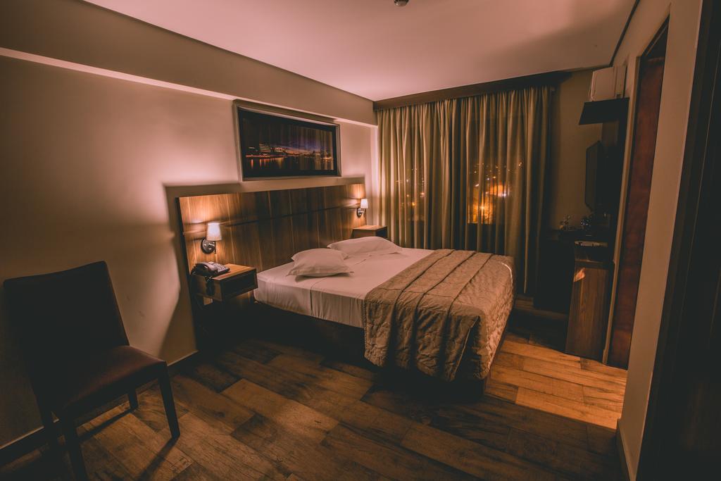 Padom Business Hotel Bragança Paulista Exteriér fotografie